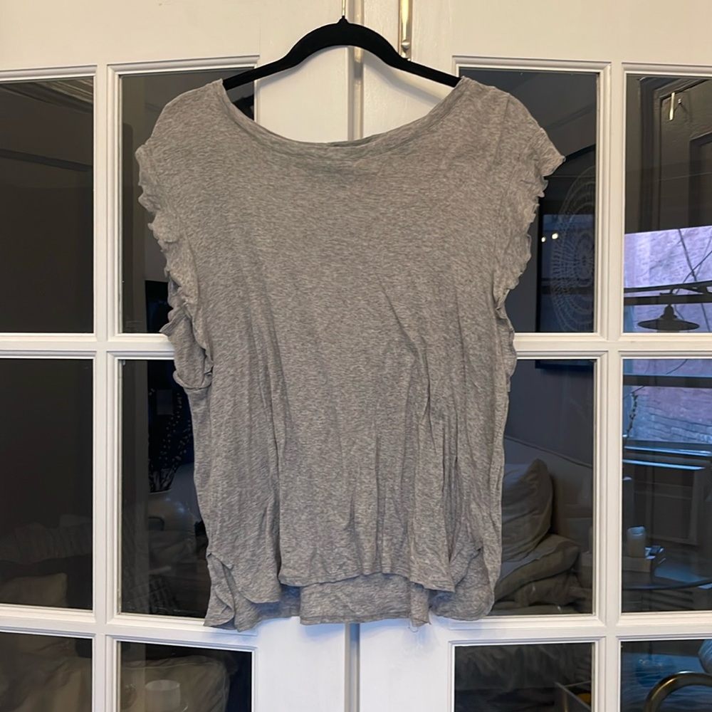 BB Dakota Gray Tshirt with Ruffled Sleeves